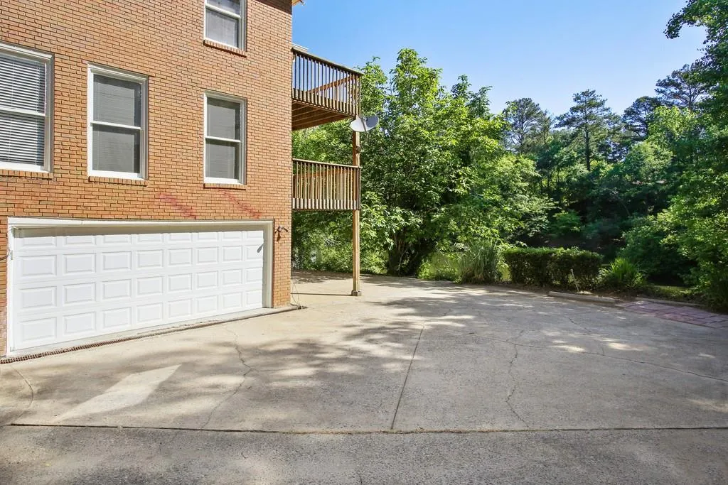 8923 Carroll Manor Drive, Sandy Springs, Georgia 30350, 3 Bedrooms Bedrooms, ,2 BathroomsBathrooms,Residential,Sold,8923 Carroll Manor Drive,6720459