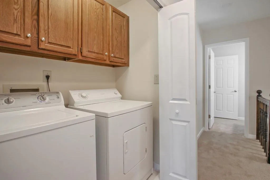 8923 Carroll Manor Drive, Sandy Springs, Georgia 30350, 3 Bedrooms Bedrooms, ,2 BathroomsBathrooms,Residential,Sold,8923 Carroll Manor Drive,6720459
