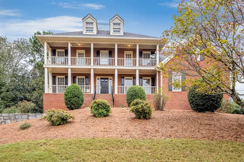 7545 Hunters Woods Drive, Sandy Springs, Georgia 30350, 5 Bedrooms Bedrooms, ,3 BathroomsBathrooms,Residential,Sold,7545 Hunters Woods Drive,6631030