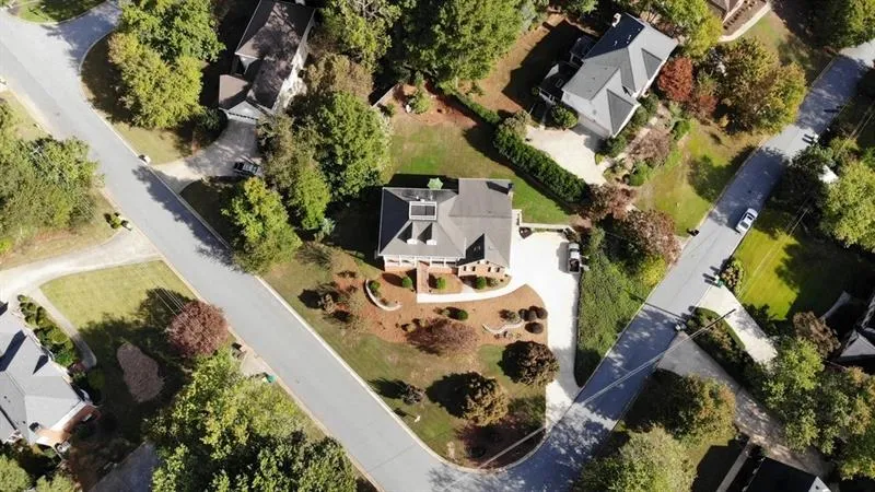 7545 Hunters Woods Drive, Sandy Springs, Georgia 30350, 5 Bedrooms Bedrooms, ,3 BathroomsBathrooms,Residential,Sold,7545 Hunters Woods Drive,6631030
