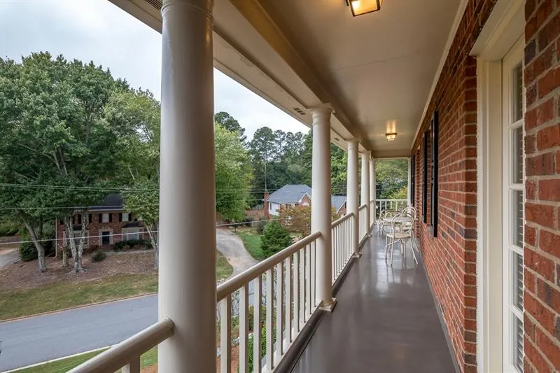 7545 Hunters Woods Drive, Sandy Springs, Georgia 30350, 5 Bedrooms Bedrooms, ,3 BathroomsBathrooms,Residential,Sold,7545 Hunters Woods Drive,6631030
