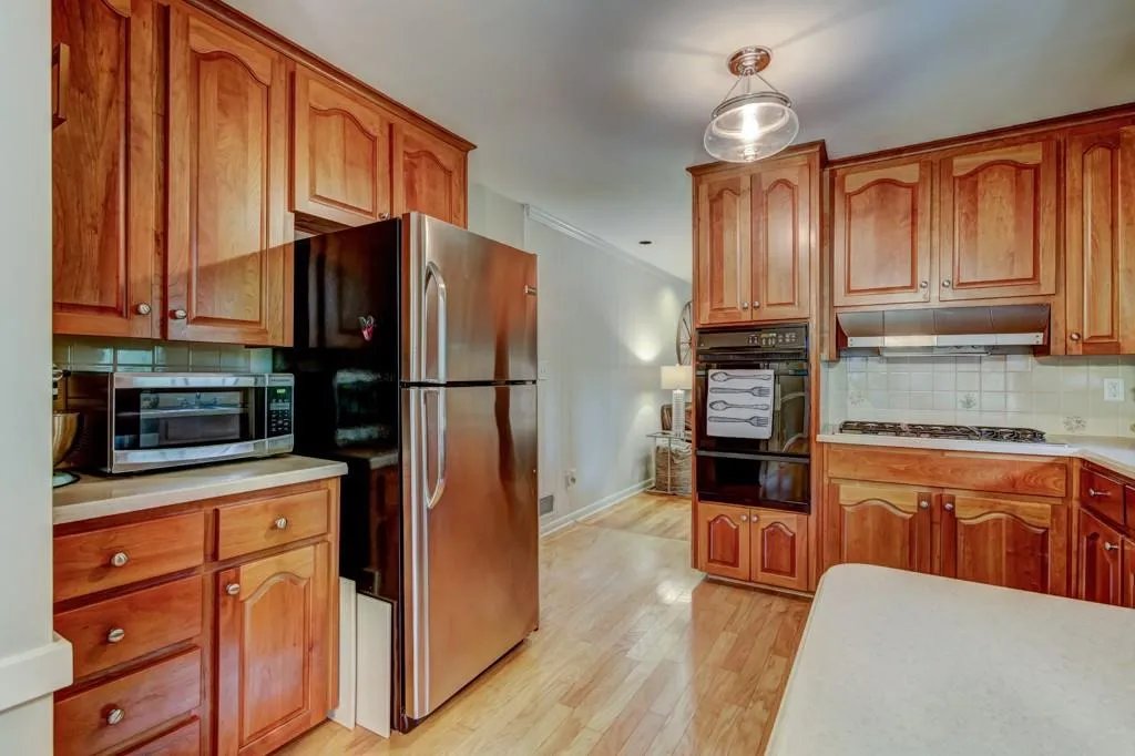 455 Glencourtney Drive, Sandy Springs, Georgia 30328, 3 Bedrooms Bedrooms, ,2 BathroomsBathrooms,Residential,Sold,455 Glencourtney Drive,5895622