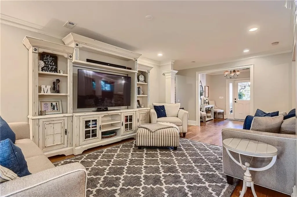 6399 N Hampton Drive, Sandy Springs, Georgia 30328, 4 Bedrooms Bedrooms, ,3 BathroomsBathrooms,Residential,Sold,6399 N Hampton Drive,7269055