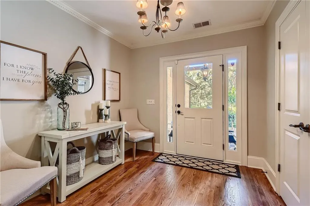 6399 N Hampton Drive, Sandy Springs, Georgia 30328, 4 Bedrooms Bedrooms, ,3 BathroomsBathrooms,Residential,Sold,6399 N Hampton Drive,7269055