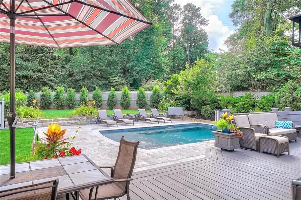 6399 N Hampton Drive, Sandy Springs, Georgia 30328, 4 Bedrooms Bedrooms, ,3 BathroomsBathrooms,Residential,Sold,6399 N Hampton Drive,7269055