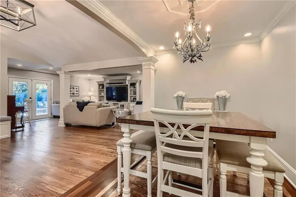 6399 N Hampton Drive, Sandy Springs, Georgia 30328, 4 Bedrooms Bedrooms, ,3 BathroomsBathrooms,Residential,Sold,6399 N Hampton Drive,7269055