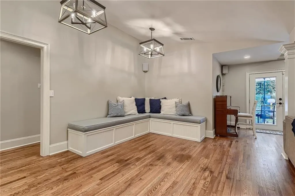 6399 N Hampton Drive, Sandy Springs, Georgia 30328, 4 Bedrooms Bedrooms, ,3 BathroomsBathrooms,Residential,Sold,6399 N Hampton Drive,7269055