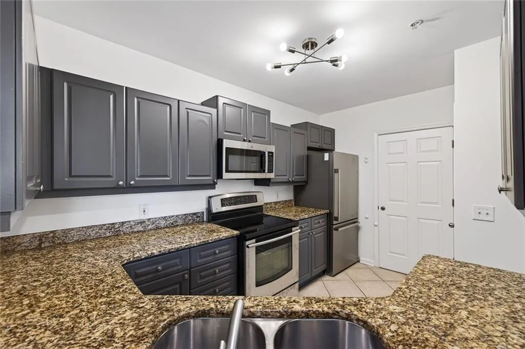 3334 Peachtree Road Ne Unit 905, Atlanta, Georgia 30326, 1 Bedroom Bedrooms, 0 ,1 BathroomBathrooms,Residential,For Sale,3334 Peachtree Road Ne Unit 905,7718094