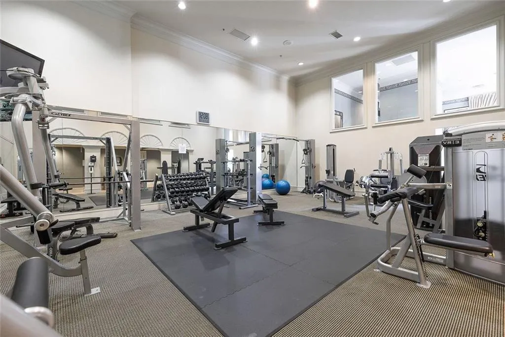 3334 Peachtree Road Ne Unit 905, Atlanta, Georgia 30326, 1 Bedroom Bedrooms, 0 ,1 BathroomBathrooms,Residential,For Sale,3334 Peachtree Road Ne Unit 905,7718094