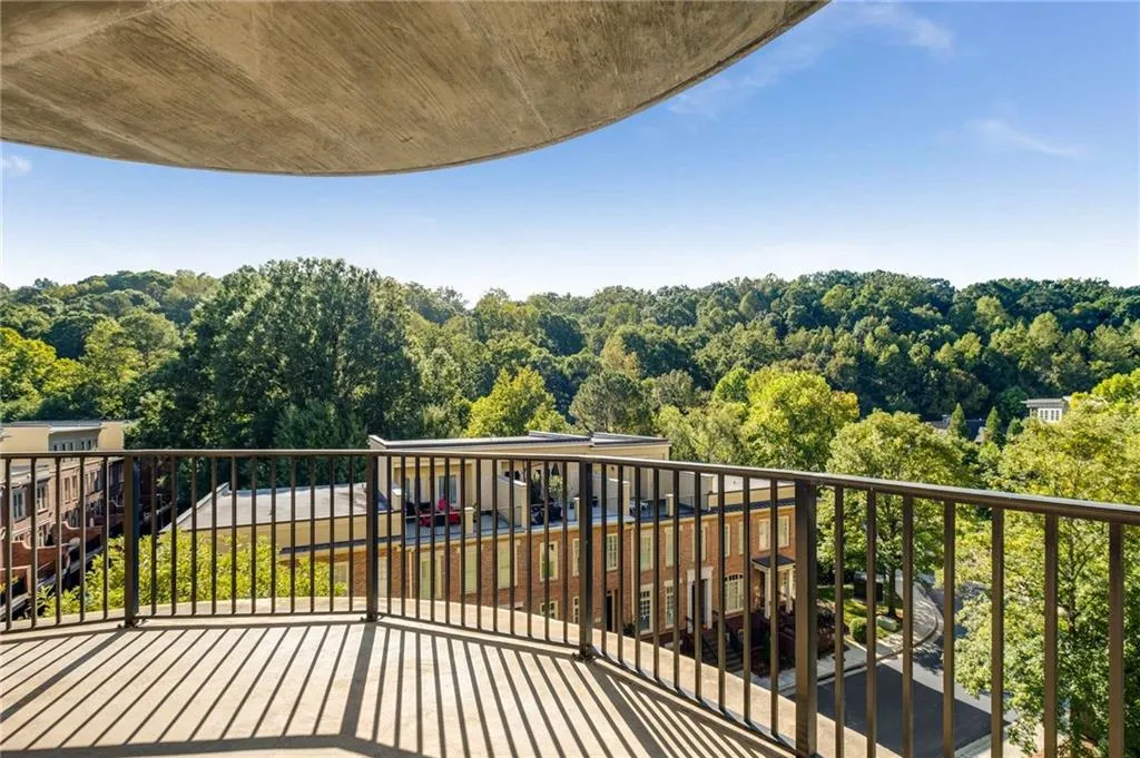 This unit is located in the quietest section of the community overlooking multiple green spaces.