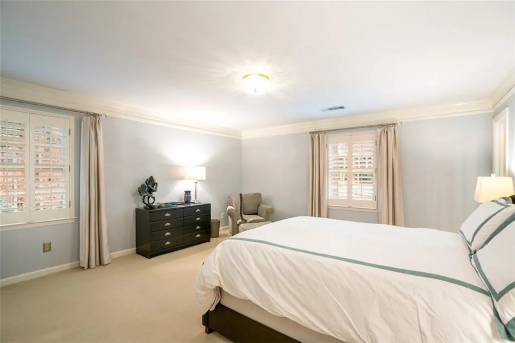 8660 The 5th Green, Sandy Springs, Georgia 30350, 4 Bedrooms Bedrooms, ,3 BathroomsBathrooms,Residential,Sold,8660 The 5th Green,6977446