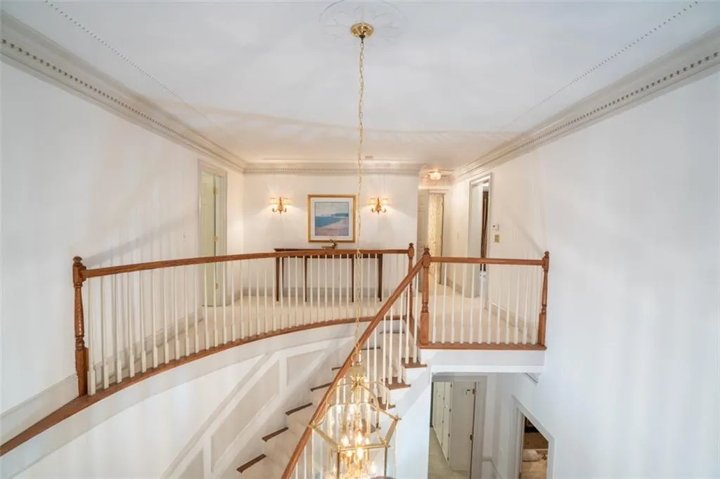 8660 The 5th Green, Sandy Springs, Georgia 30350, 4 Bedrooms Bedrooms, ,3 BathroomsBathrooms,Residential,Sold,8660 The 5th Green,6977446