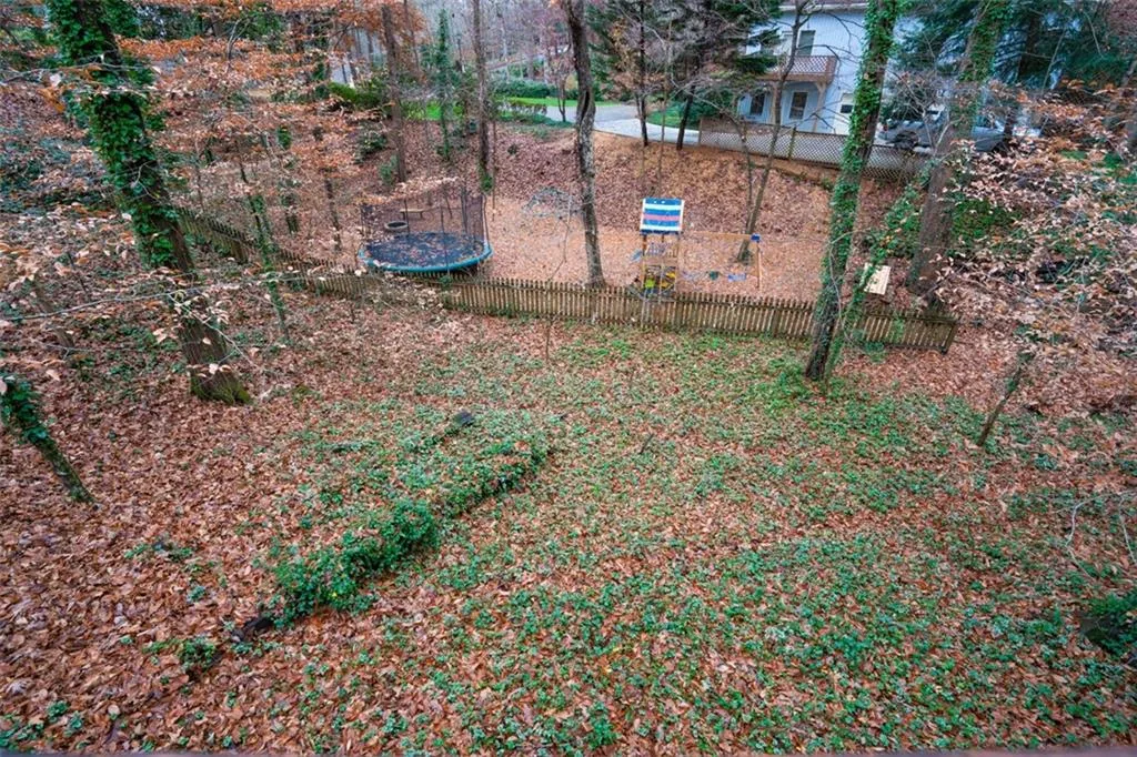 8660 The 5th Green, Sandy Springs, Georgia 30350, 4 Bedrooms Bedrooms, ,3 BathroomsBathrooms,Residential,Sold,8660 The 5th Green,6977446