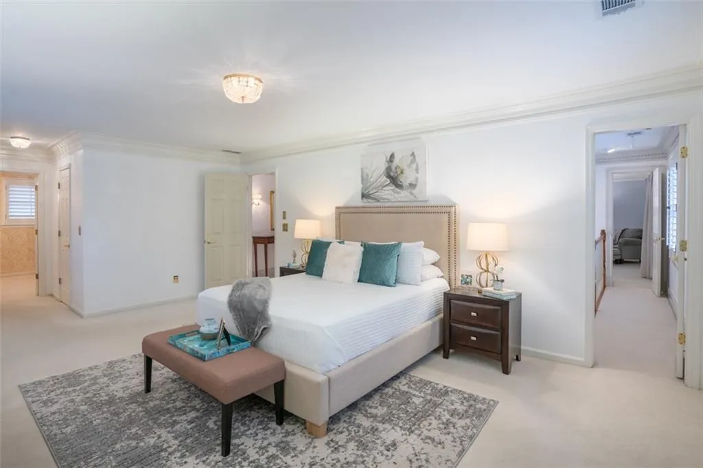 8660 The 5th Green, Sandy Springs, Georgia 30350, 4 Bedrooms Bedrooms, ,3 BathroomsBathrooms,Residential,Sold,8660 The 5th Green,6977446