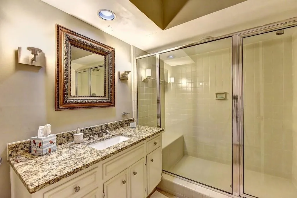 9445 Huntcliff Trace, Sandy Springs, Georgia 30350, 4 Bedrooms Bedrooms, ,4 BathroomsBathrooms,Residential,Sold,9445 Huntcliff Trace,6509288