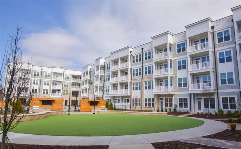 View of home's community