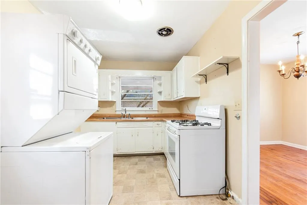 1416 N Druid Hills Road Ne, Brookhaven, Georgia 30319, 3 Bedrooms Bedrooms, ,1 BathroomBathrooms,Residential,Sold,1416 N Druid Hills Road Ne,6123583