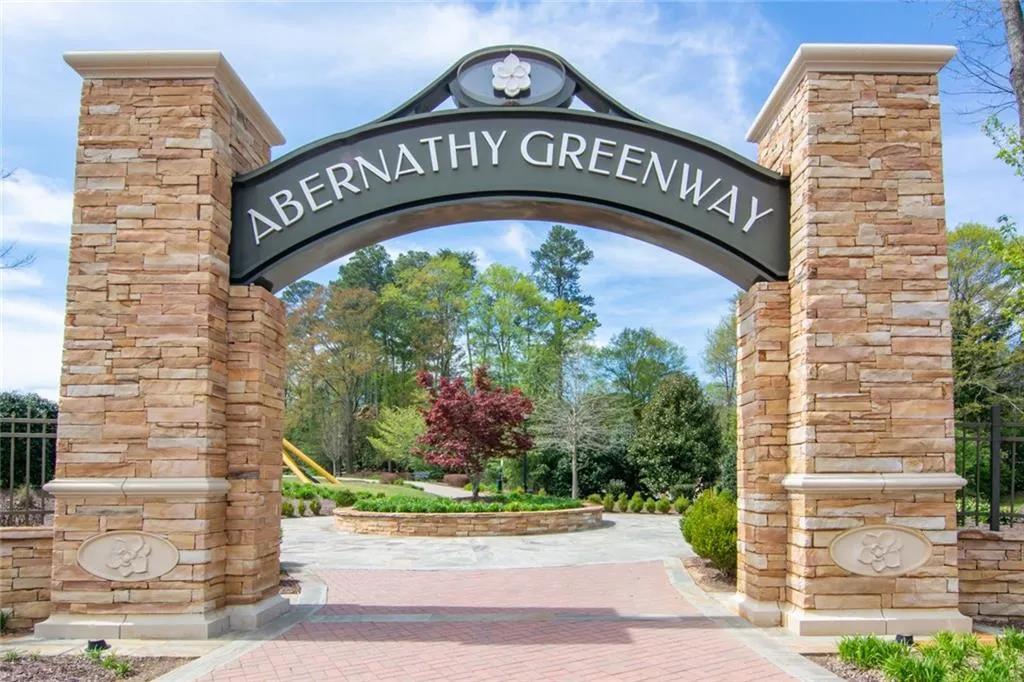 305 Hunting View Court, Sandy Springs, Georgia 30328, 4 Bedrooms Bedrooms, ,4 BathroomsBathrooms,Residential,Sold,305 Hunting View Court,7195680