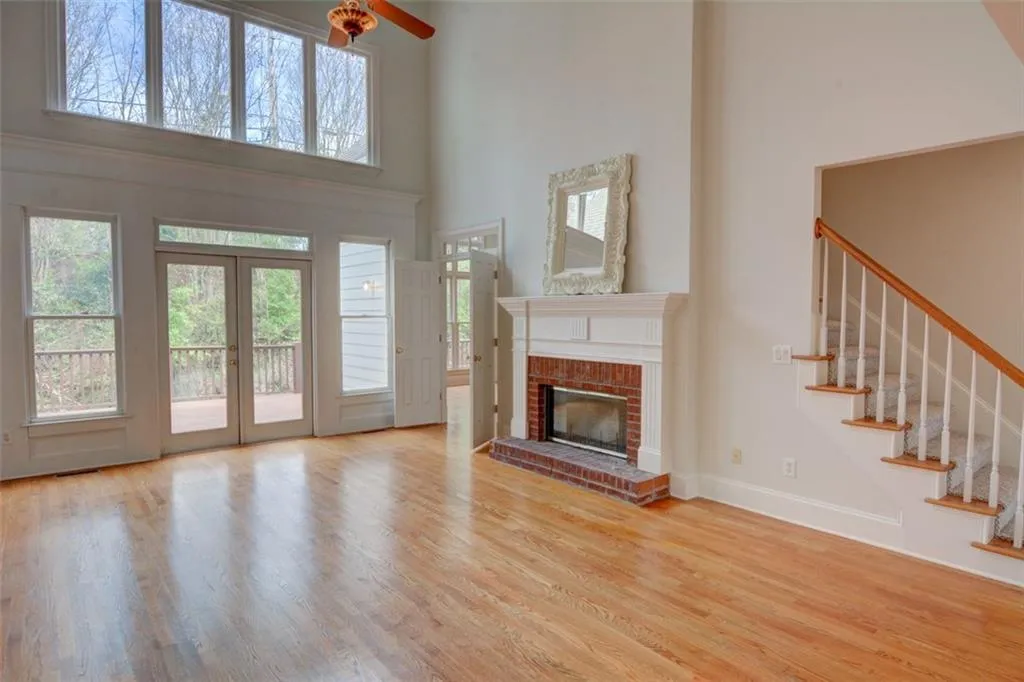 305 Hunting View Court, Sandy Springs, Georgia 30328, 4 Bedrooms Bedrooms, ,4 BathroomsBathrooms,Residential,Sold,305 Hunting View Court,7195680