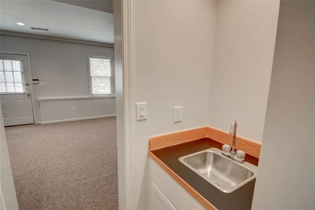 305 Hunting View Court, Sandy Springs, Georgia 30328, 4 Bedrooms Bedrooms, ,4 BathroomsBathrooms,Residential,Sold,305 Hunting View Court,7195680
