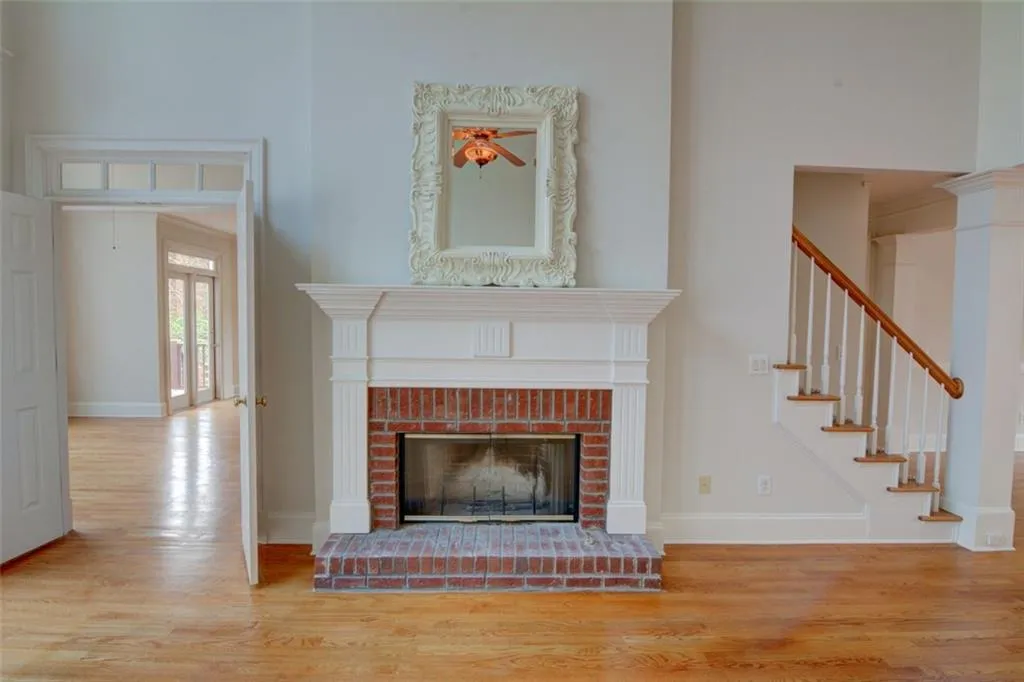 305 Hunting View Court, Sandy Springs, Georgia 30328, 4 Bedrooms Bedrooms, ,4 BathroomsBathrooms,Residential,Sold,305 Hunting View Court,7195680