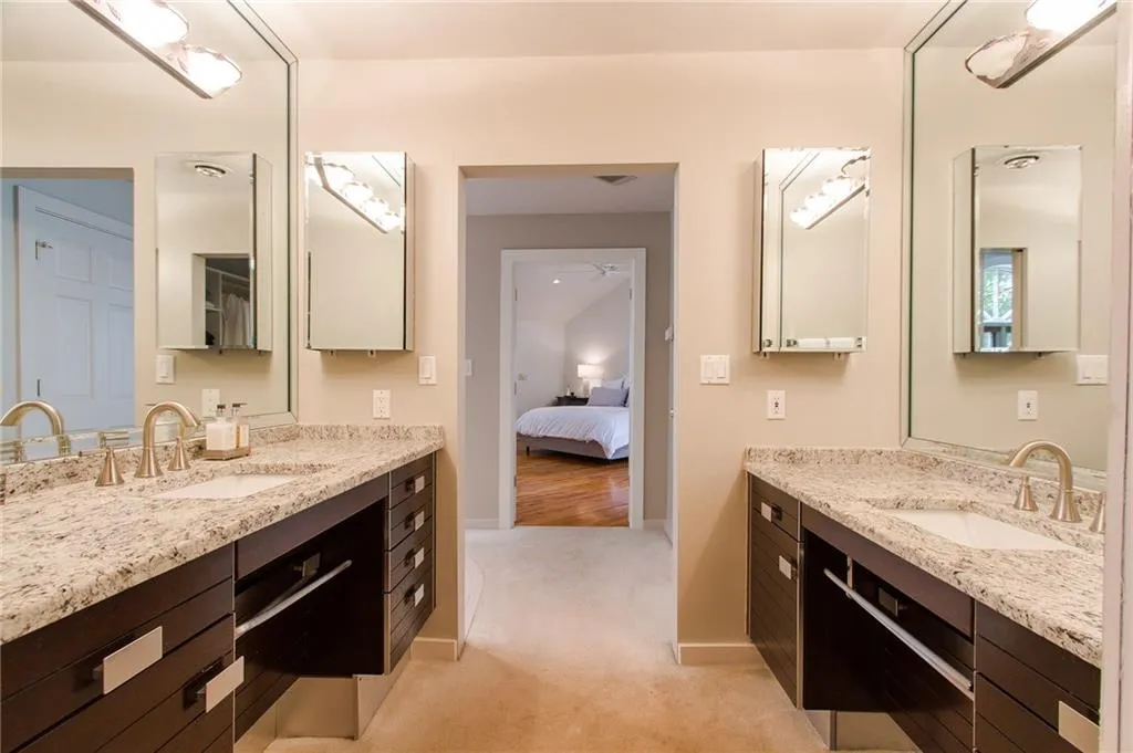 5251 Powers Ferry Road Nw, Atlanta, Georgia 30327, 4 Bedrooms Bedrooms, ,3 BathroomsBathrooms,Residential,Sold,5251 Powers Ferry Road Nw,5800704
