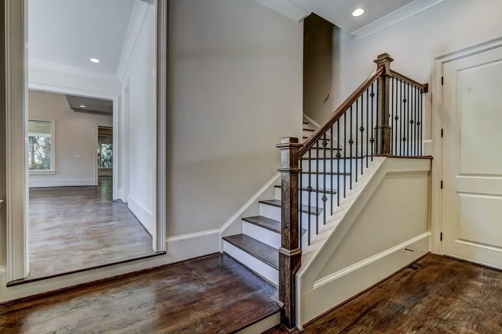 4732 E Conway Drive Nw, Atlanta, Georgia 30327, 5 Bedrooms Bedrooms, ,5 BathroomsBathrooms,Residential,Sold,4732 E Conway Drive Nw,5843659