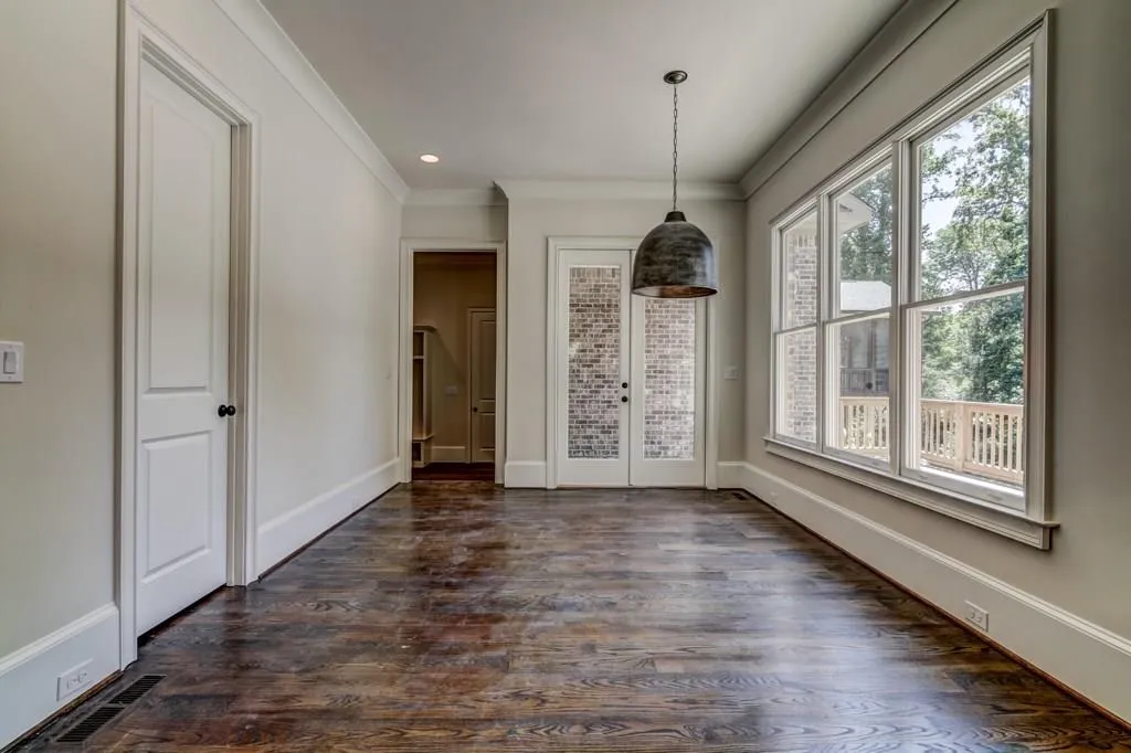 4732 E Conway Drive Nw, Atlanta, Georgia 30327, 5 Bedrooms Bedrooms, ,5 BathroomsBathrooms,Residential,Sold,4732 E Conway Drive Nw,5843659