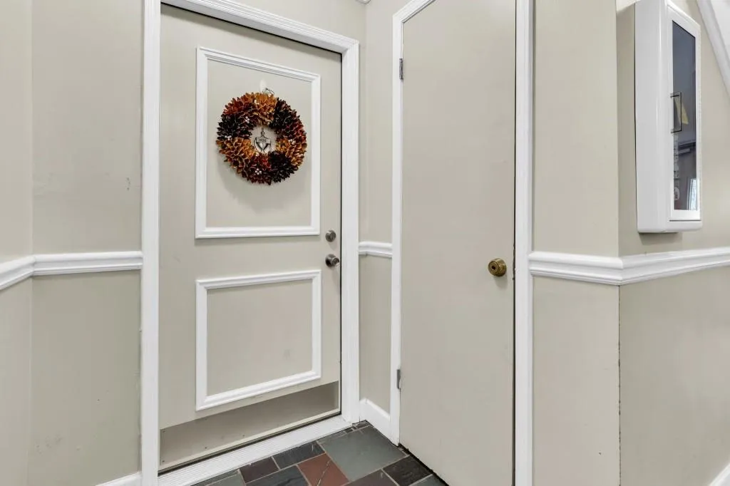 6851 Roswell Road Unit H-30, Sandy Springs, Georgia 30328, 2 Bedrooms Bedrooms, ,2 BathroomsBathrooms,Residential,Sold,6851 Roswell Road Unit H-30,7126744