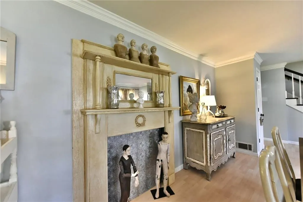 6736 Ridge Mill Lane, Atlanta, Georgia 30328, 4 Bedrooms Bedrooms, ,2 BathroomsBathrooms,Residential,Sold,6736 Ridge Mill Lane,5816276