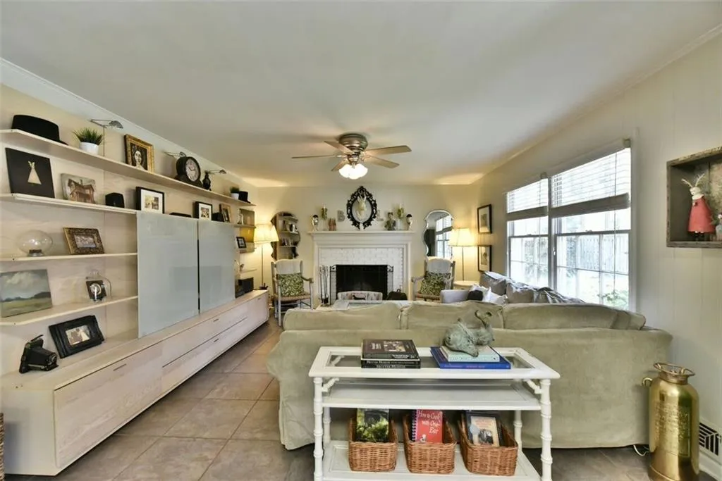 6736 Ridge Mill Lane, Atlanta, Georgia 30328, 4 Bedrooms Bedrooms, ,2 BathroomsBathrooms,Residential,Sold,6736 Ridge Mill Lane,5816276