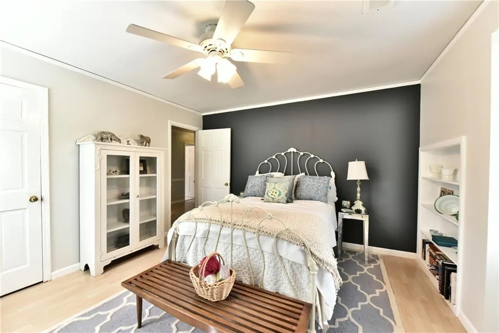 6736 Ridge Mill Lane, Atlanta, Georgia 30328, 4 Bedrooms Bedrooms, ,2 BathroomsBathrooms,Residential,Sold,6736 Ridge Mill Lane,5816276