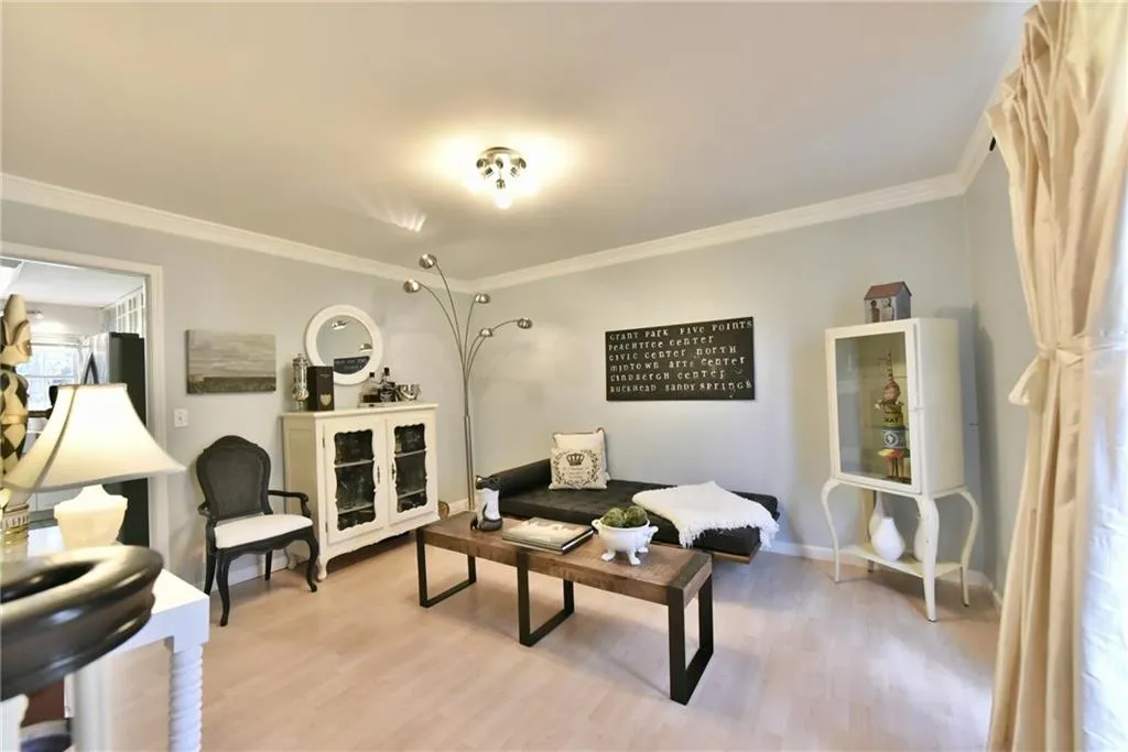 6736 Ridge Mill Lane, Atlanta, Georgia 30328, 4 Bedrooms Bedrooms, ,2 BathroomsBathrooms,Residential,Sold,6736 Ridge Mill Lane,5816276