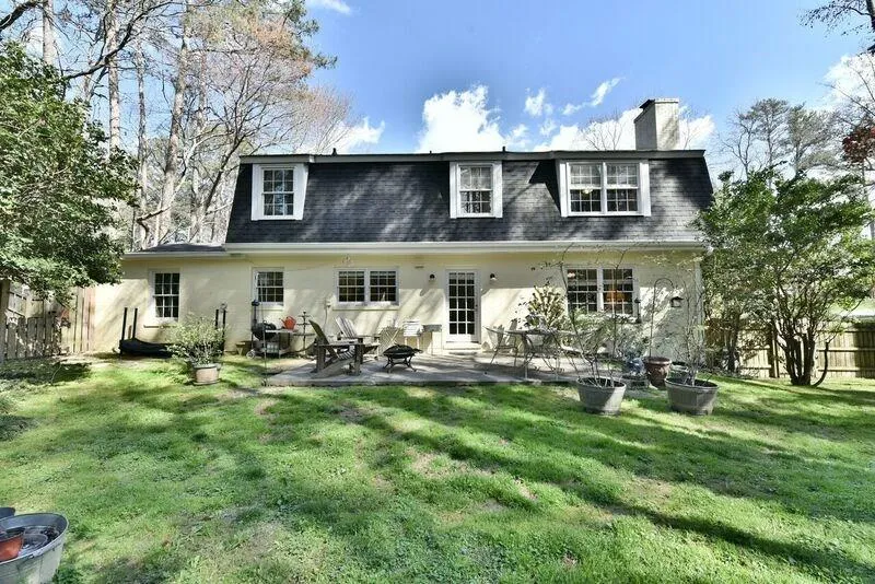 6736 Ridge Mill Lane, Atlanta, Georgia 30328, 4 Bedrooms Bedrooms, ,2 BathroomsBathrooms,Residential,Sold,6736 Ridge Mill Lane,5816276