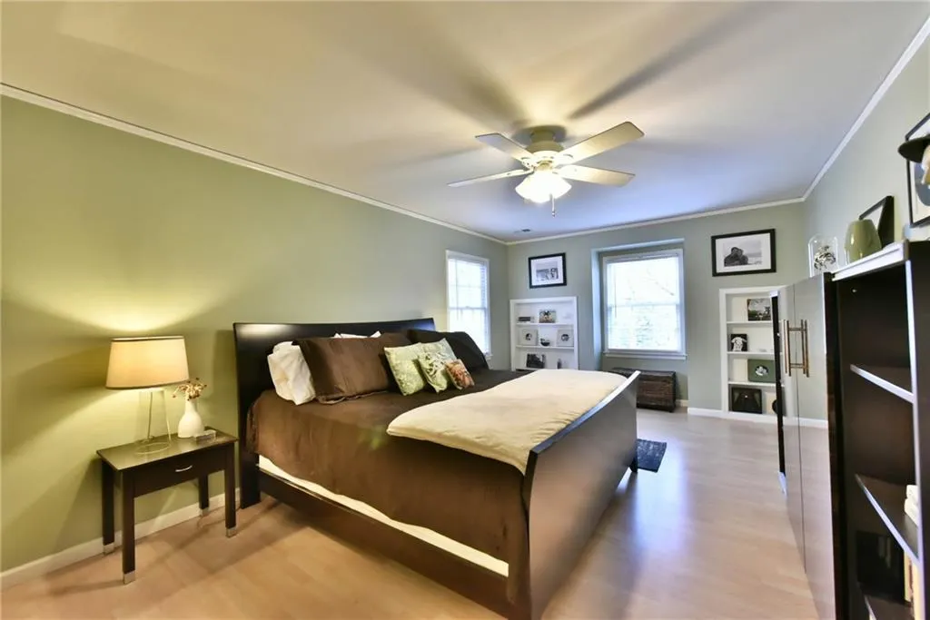 6736 Ridge Mill Lane, Atlanta, Georgia 30328, 4 Bedrooms Bedrooms, ,2 BathroomsBathrooms,Residential,Sold,6736 Ridge Mill Lane,5816276