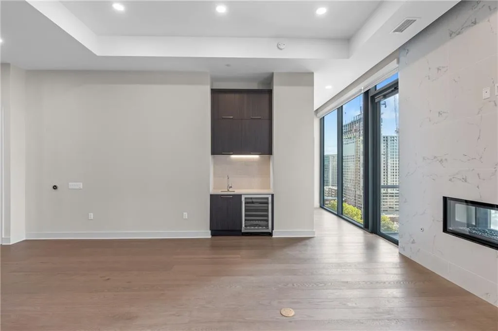 40 12th Street Ne Unit 1901, Atlanta, Georgia 30309, 2 Bedrooms Bedrooms, ,2 BathroomsBathrooms,Residential,For Sale,40 12th Street Ne Unit 1901,7374340