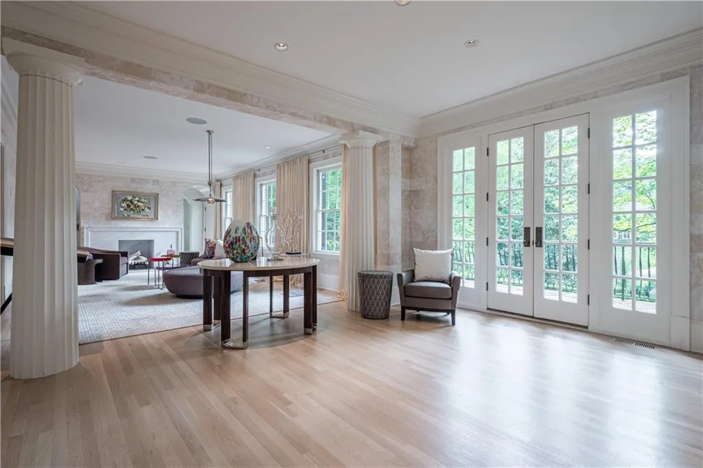 10 W Andrews Drive Nw, Atlanta, Georgia 30305, 6 Bedrooms Bedrooms, ,7 BathroomsBathrooms,Residential,Sold,10 W Andrews Drive Nw,6713871