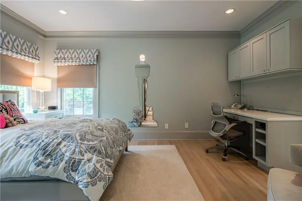 10 W Andrews Drive Nw, Atlanta, Georgia 30305, 6 Bedrooms Bedrooms, ,7 BathroomsBathrooms,Residential,Sold,10 W Andrews Drive Nw,6713871