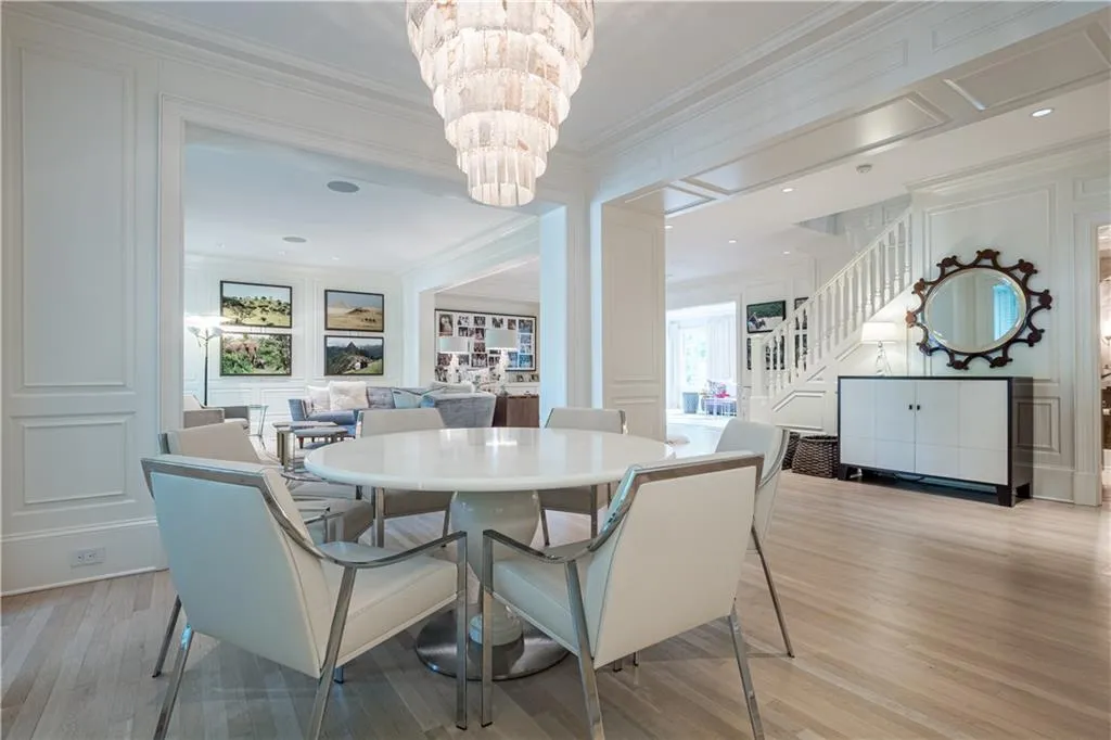 10 W Andrews Drive Nw, Atlanta, Georgia 30305, 6 Bedrooms Bedrooms, ,7 BathroomsBathrooms,Residential,Sold,10 W Andrews Drive Nw,6713871