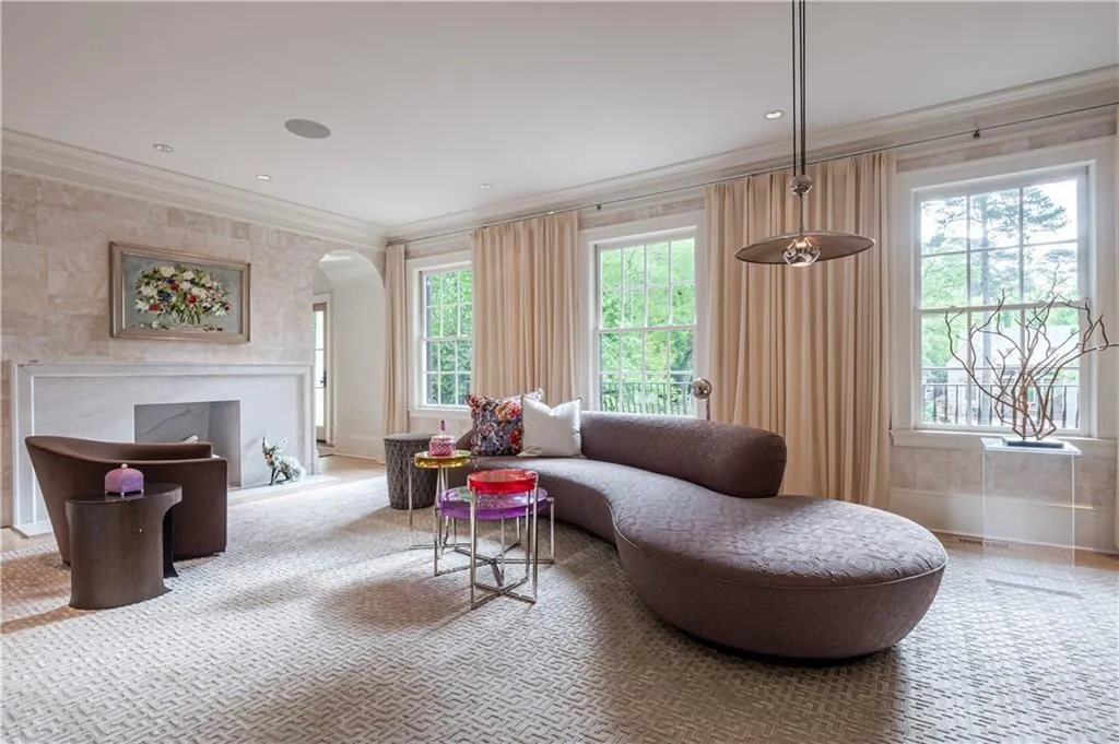 10 W Andrews Drive Nw, Atlanta, Georgia 30305, 6 Bedrooms Bedrooms, ,7 BathroomsBathrooms,Residential,Sold,10 W Andrews Drive Nw,6713871