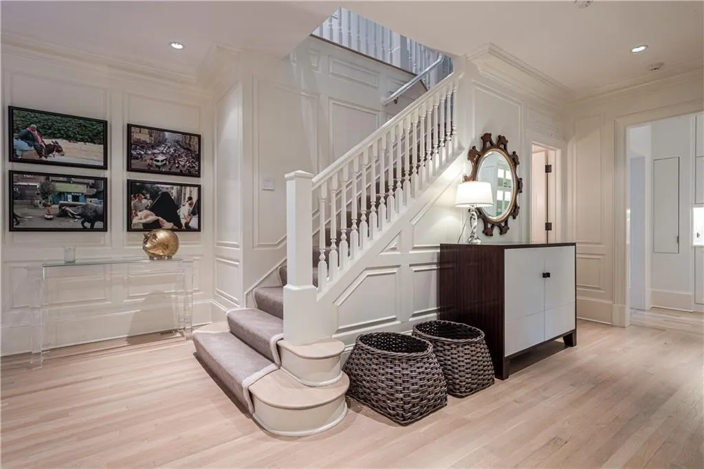 10 W Andrews Drive Nw, Atlanta, Georgia 30305, 6 Bedrooms Bedrooms, ,7 BathroomsBathrooms,Residential,Sold,10 W Andrews Drive Nw,6713871