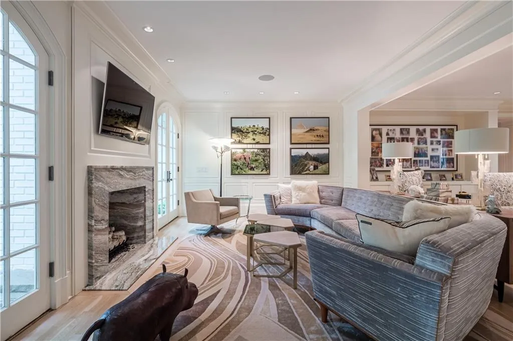 10 W Andrews Drive Nw, Atlanta, Georgia 30305, 6 Bedrooms Bedrooms, ,7 BathroomsBathrooms,Residential,Sold,10 W Andrews Drive Nw,6713871