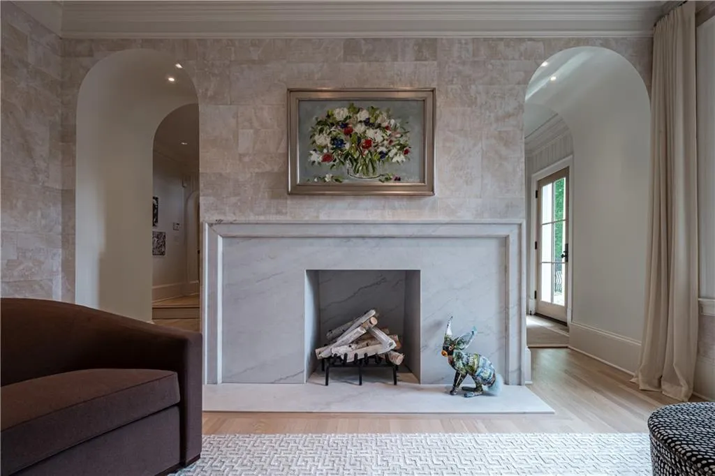 10 W Andrews Drive Nw, Atlanta, Georgia 30305, 6 Bedrooms Bedrooms, ,7 BathroomsBathrooms,Residential,Sold,10 W Andrews Drive Nw,6713871