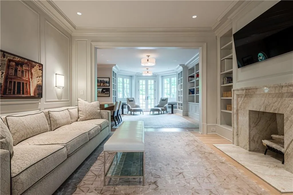 10 W Andrews Drive Nw, Atlanta, Georgia 30305, 6 Bedrooms Bedrooms, ,7 BathroomsBathrooms,Residential,Sold,10 W Andrews Drive Nw,6713871