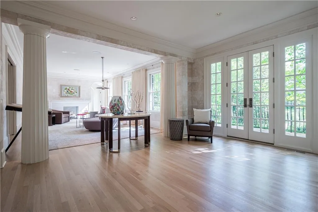 10 W Andrews Drive Nw, Atlanta, Georgia 30305, 6 Bedrooms Bedrooms, ,7 BathroomsBathrooms,Residential,Sold,10 W Andrews Drive Nw,6713871