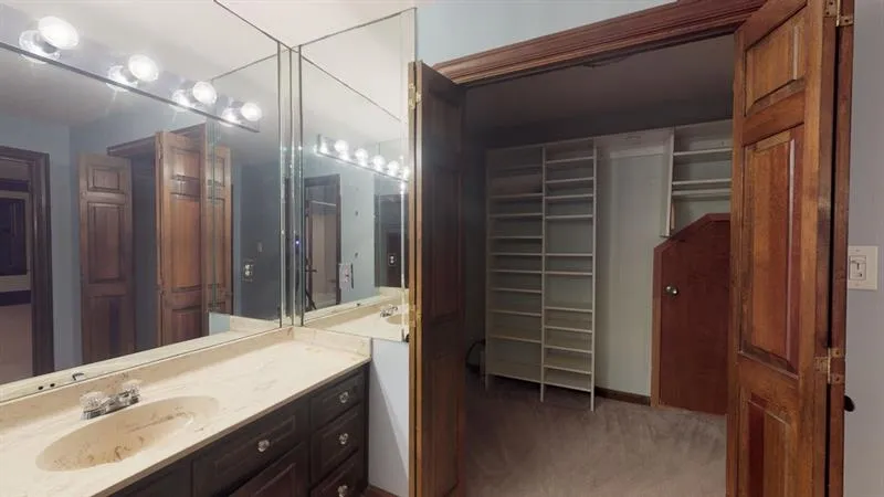 7097 Riverside Drive, Sandy Springs, Georgia 30328, 4 Bedrooms Bedrooms, ,3 BathroomsBathrooms,Residential,Sold,7097 Riverside Drive,6650806