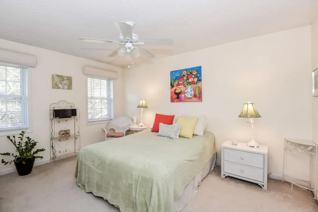 7750 Roswell Road Unit 10h, Atlanta, Georgia 30350, 2 Bedrooms Bedrooms, ,1 BathroomBathrooms,Residential,Sold,7750 Roswell Road Unit 10h,5601949