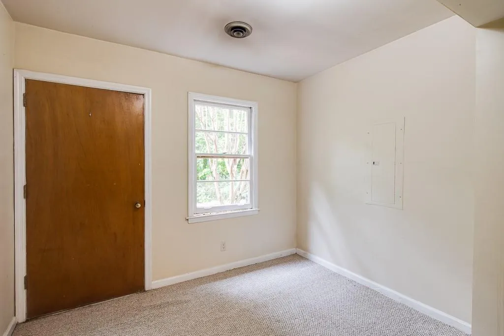 774 Starlight Lane, Atlanta, Georgia 30342, 4 Bedrooms Bedrooms, ,3 BathroomsBathrooms,Residential,Sold,774 Starlight Lane,6634155