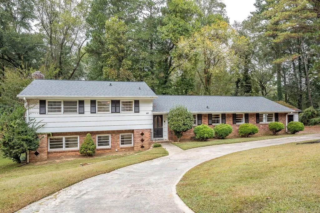 774 Starlight Lane, Atlanta, Georgia 30342, 4 Bedrooms Bedrooms, ,3 BathroomsBathrooms,Residential,Sold,774 Starlight Lane,6634155