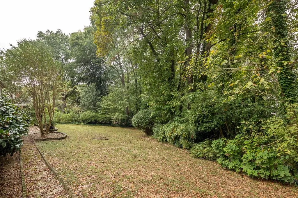 774 Starlight Lane, Atlanta, Georgia 30342, 4 Bedrooms Bedrooms, ,3 BathroomsBathrooms,Residential,Sold,774 Starlight Lane,6634155